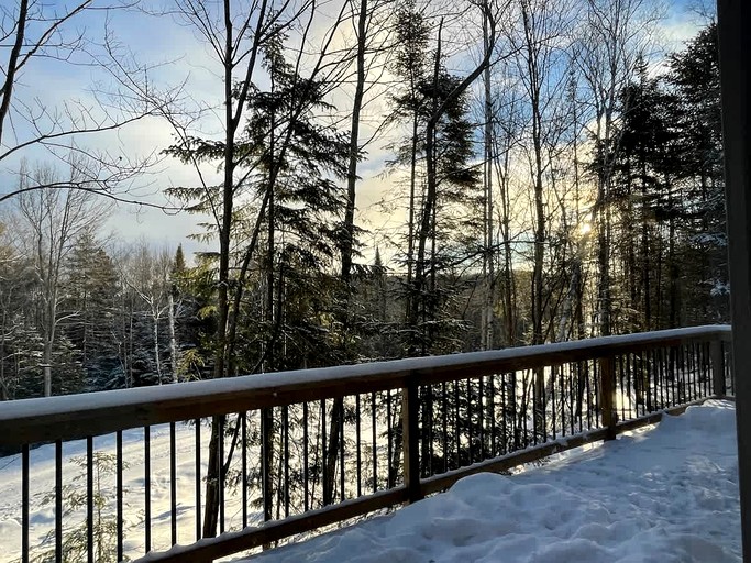Cottages (Canada, St-Alphonse Rodriguez, Quebec)