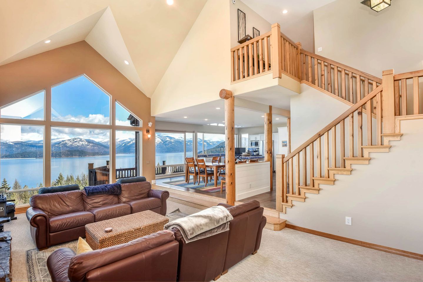 Majestic Summit Retreat: Family Vacation Rental Overlooking Lake Pend Oreille