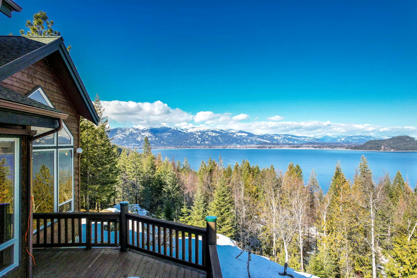 Majestic Summit Retreat: Family Vacation Rental Overlooking Lake Pend Oreille