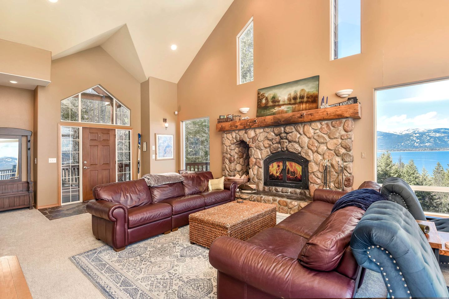 Majestic Summit Retreat: Family Vacation Rental Overlooking Lake Pend Oreille