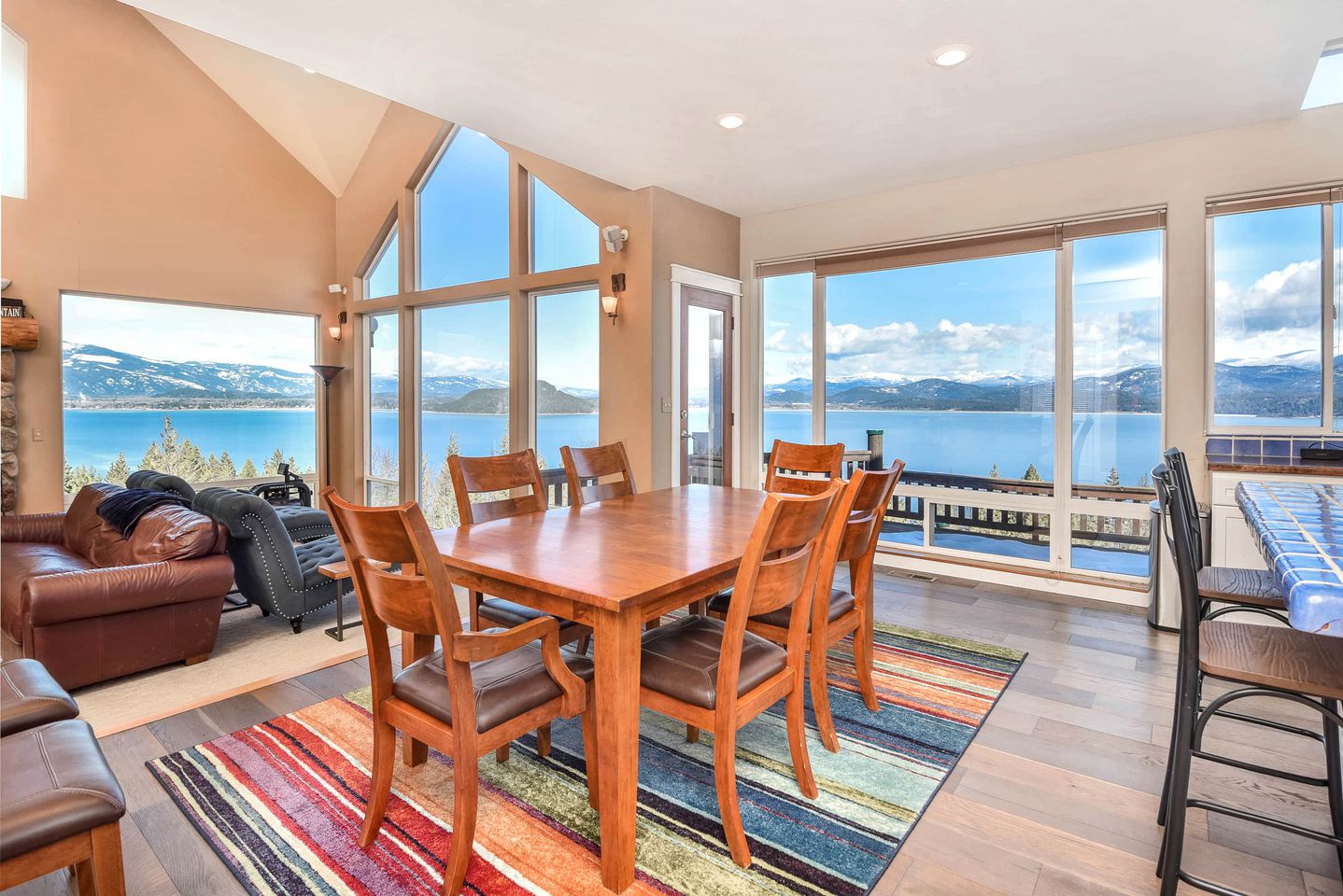 Majestic Summit Retreat: Family Vacation Rental Overlooking Lake Pend Oreille