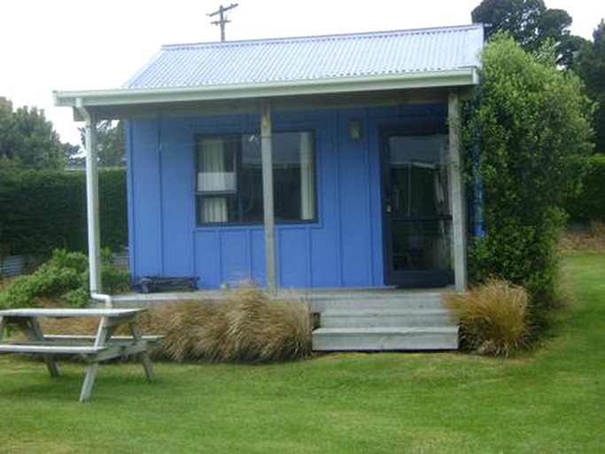 Cabins (New Haven, South Island, New Zealand)