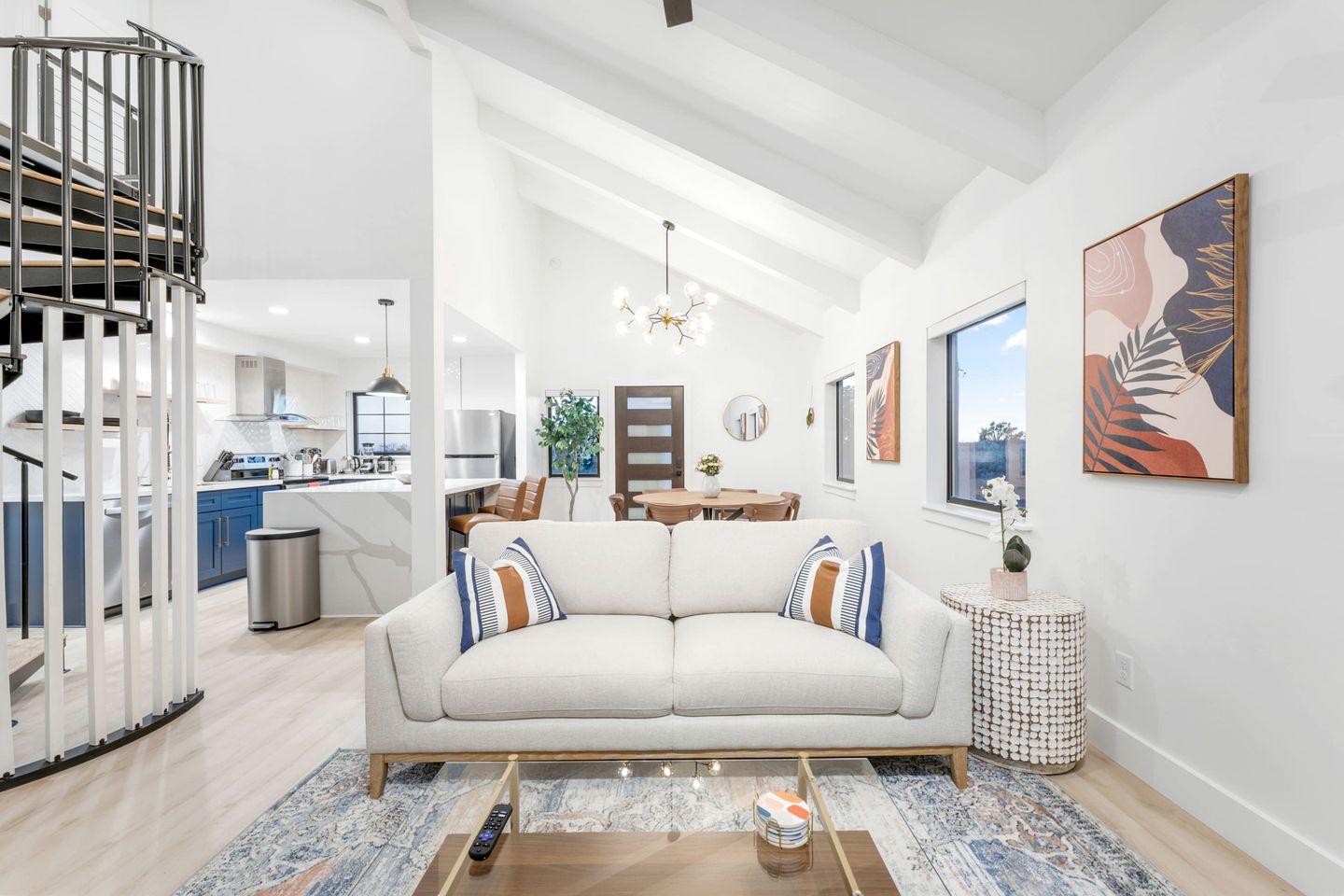 Gorgeous Cabin with Rooftop Terrace in Williams, Arizona