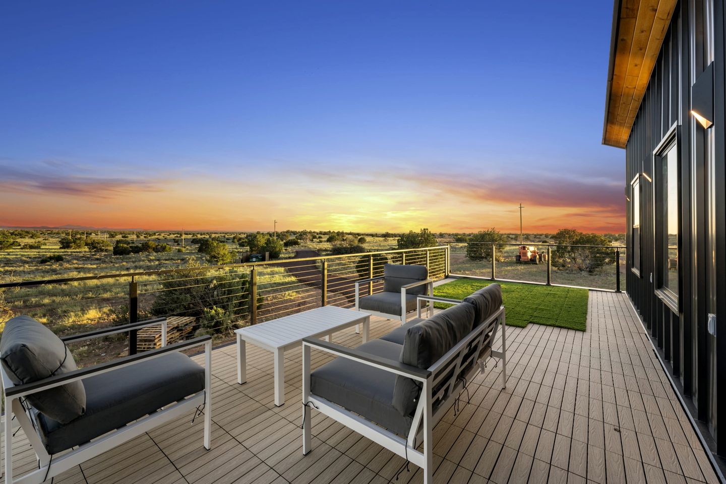 Gorgeous Cabin with Rooftop Terrace in Williams, Arizona