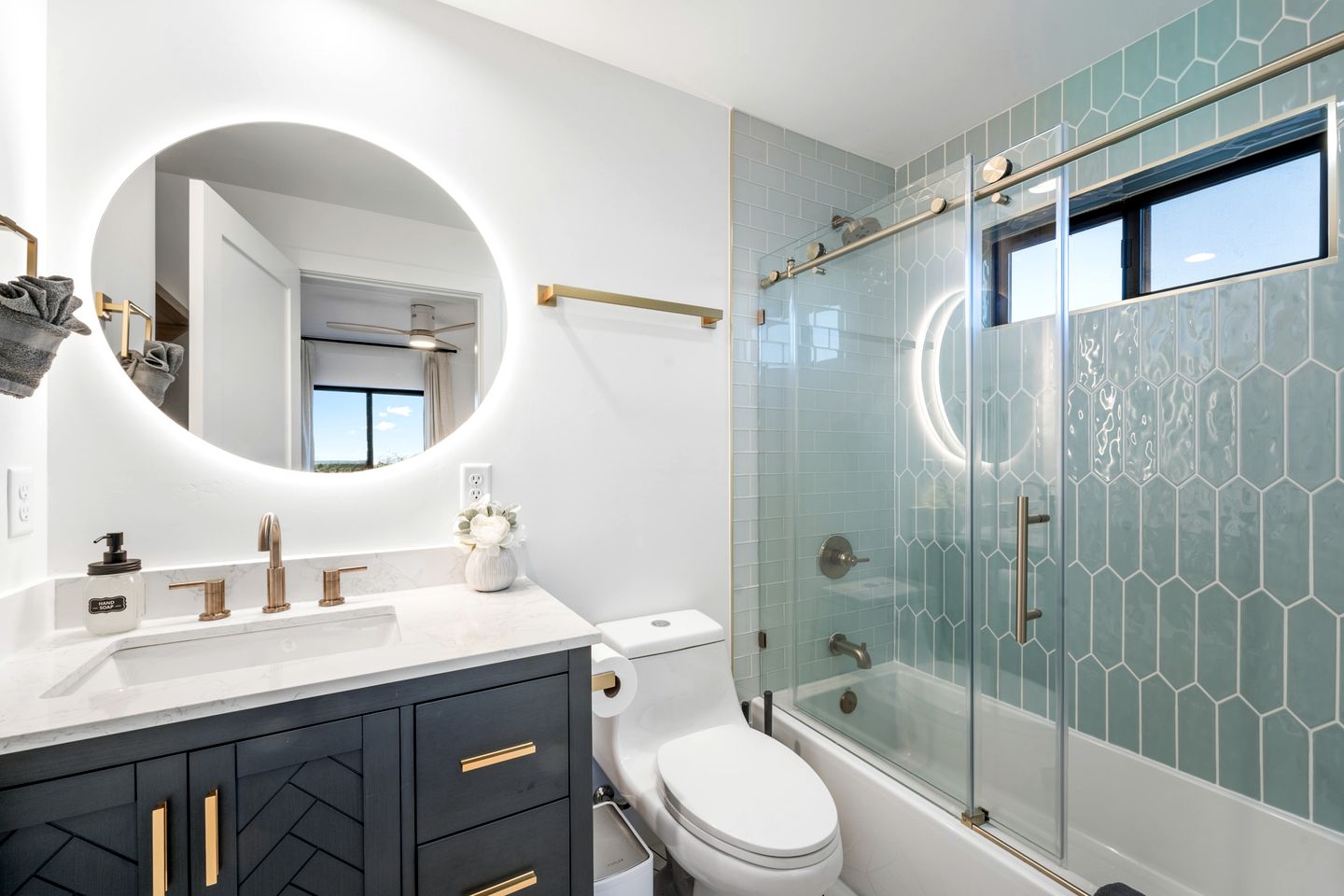 Gorgeous Cabin with Rooftop Terrace in Williams, Arizona