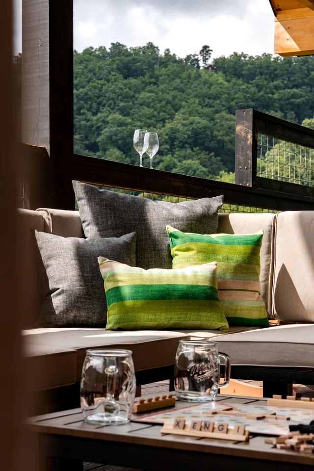 Luxe Mountain Chalet with Hot Tub & Game Loft near Pigeon Forge & Gatlinburg, TN