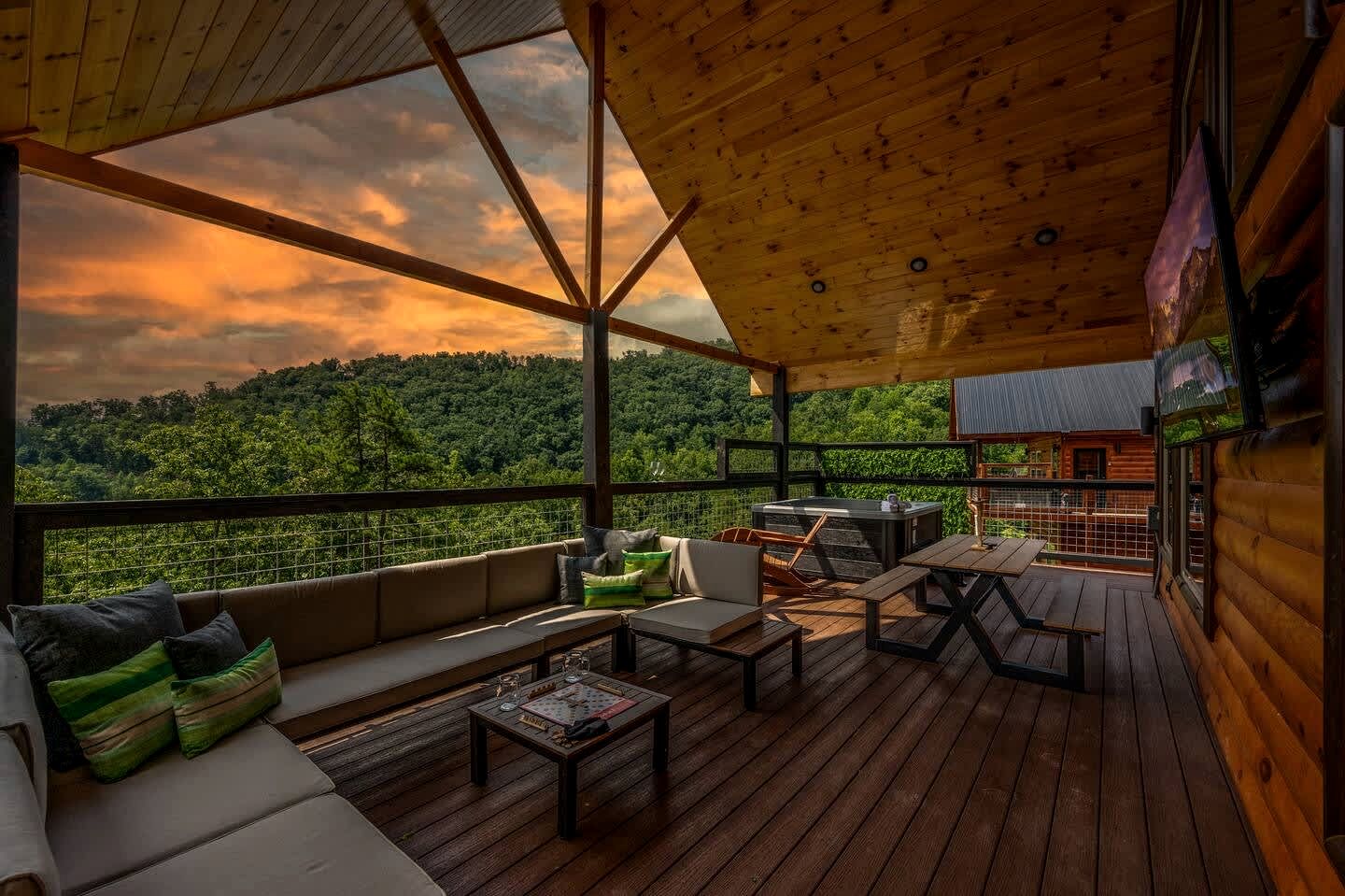 Luxe Mountain Chalet with Hot Tub & Game Loft near Pigeon Forge & Gatlinburg, TN