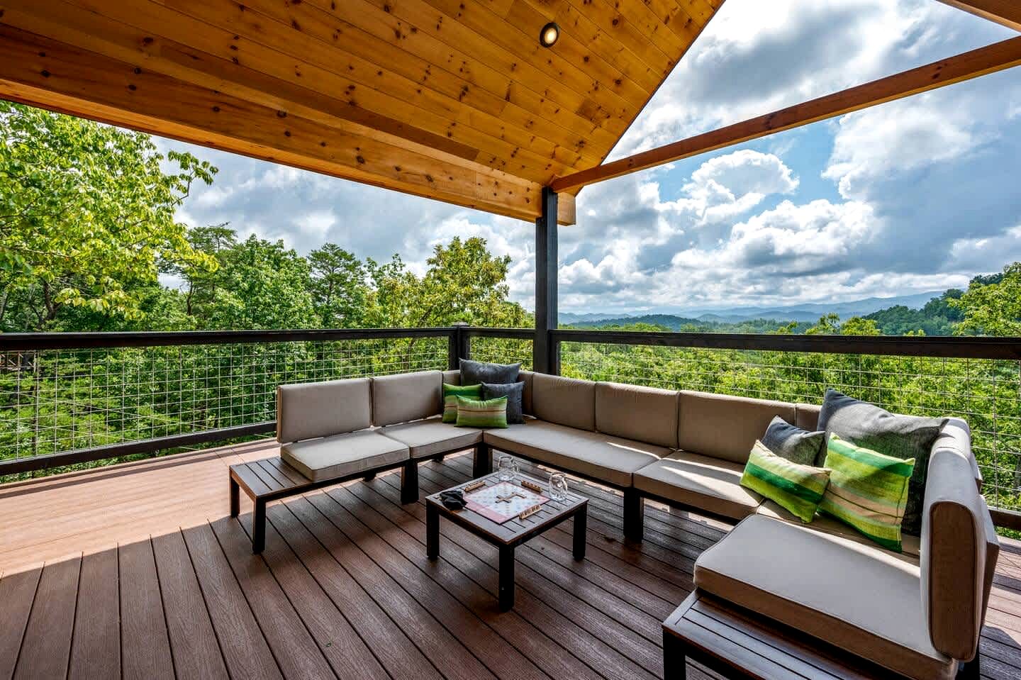 Luxe Mountain Chalet with Hot Tub & Game Loft near Pigeon Forge & Gatlinburg, TN