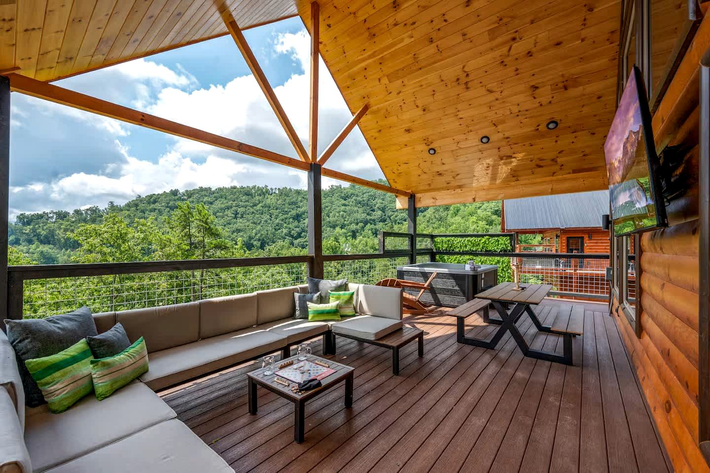 Luxe Mountain Chalet with Hot Tub & Game Loft near Pigeon Forge & Gatlinburg, TN