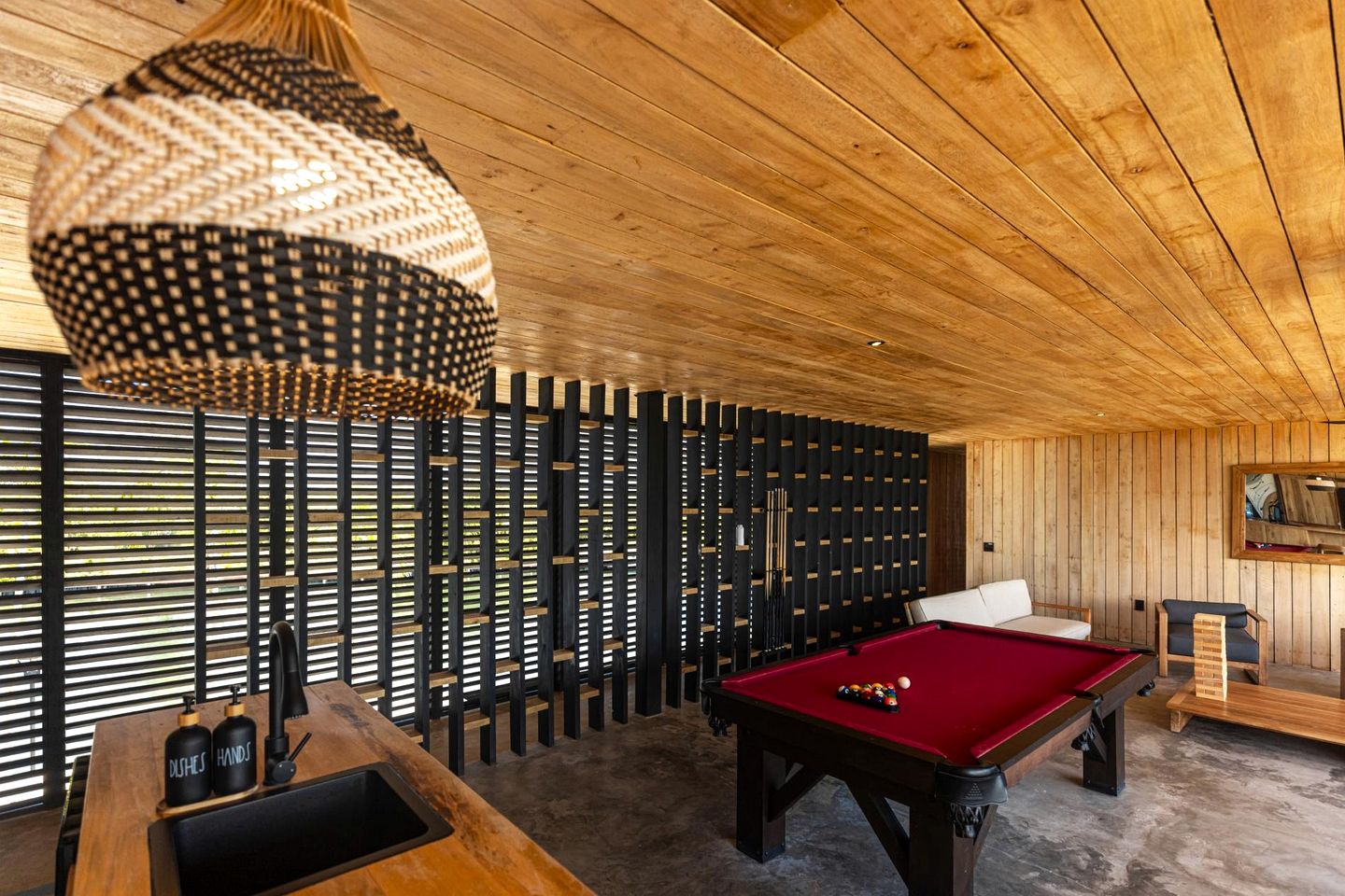 Spectacular Beachfront Villa with Outdoor Villa and Pool Table in Belize