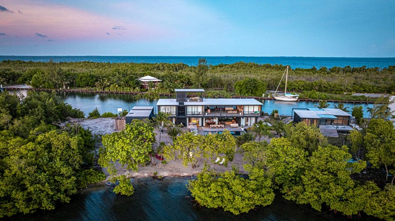 Vacation Rentals (Belize, Belize City, Belize District)
