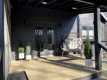 New Mountain Tiny Retreat with Beautiful Deck in Tennessee