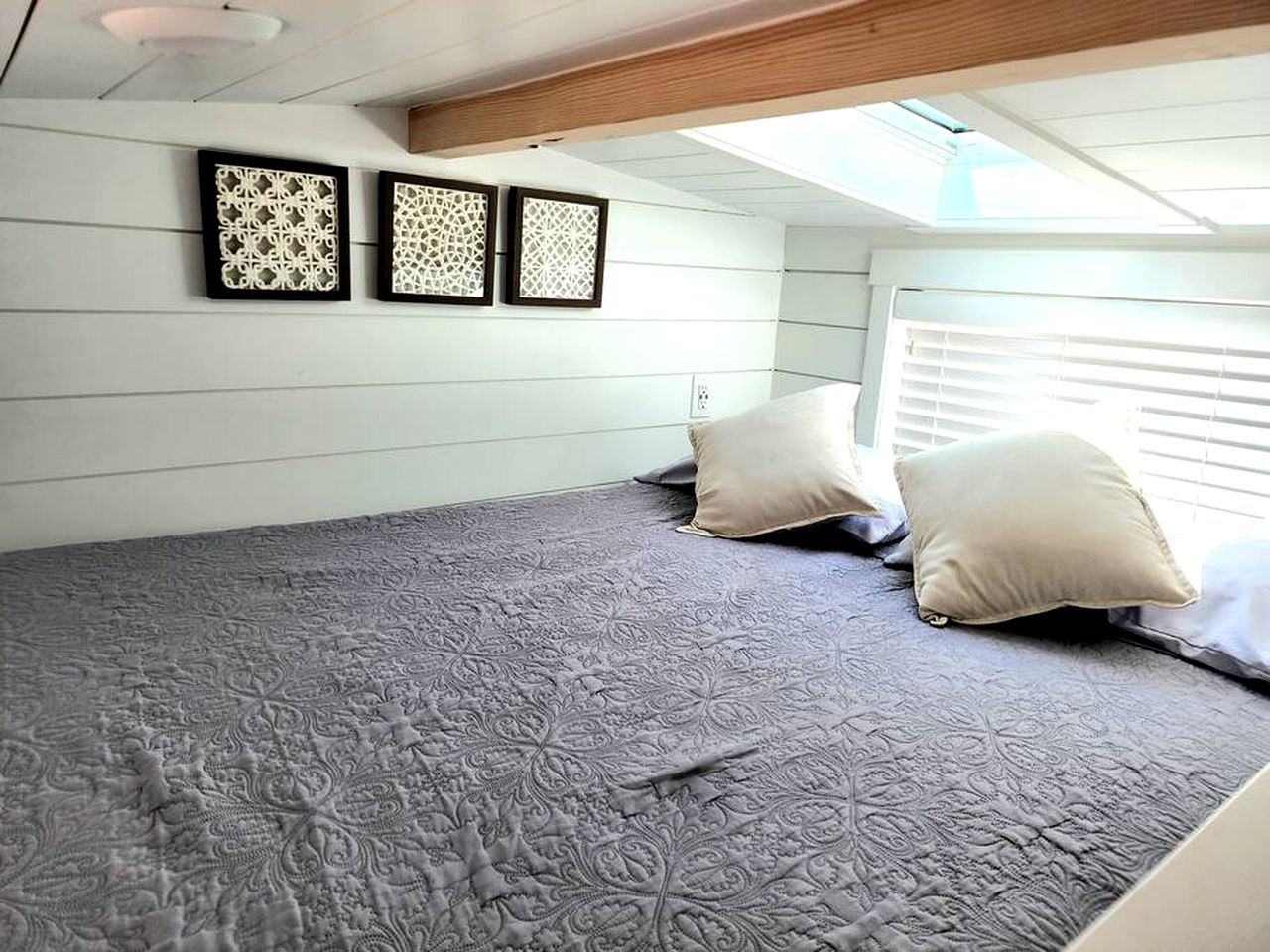 Discover Zion: Tiny Home Stay in Apple Valley, Minutes from National Park