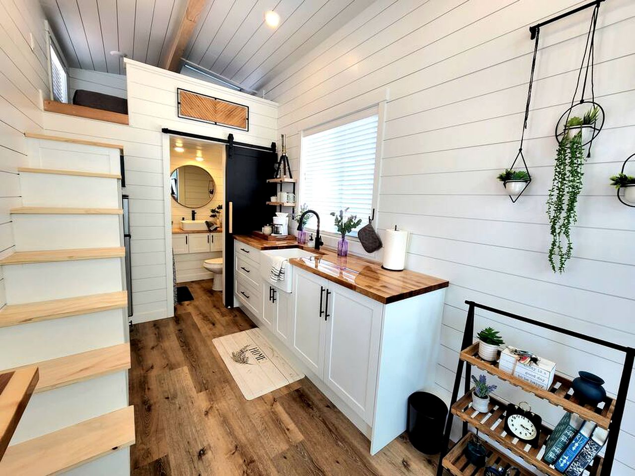 Discover Zion: Tiny Home Stay in Apple Valley, Minutes from National Park