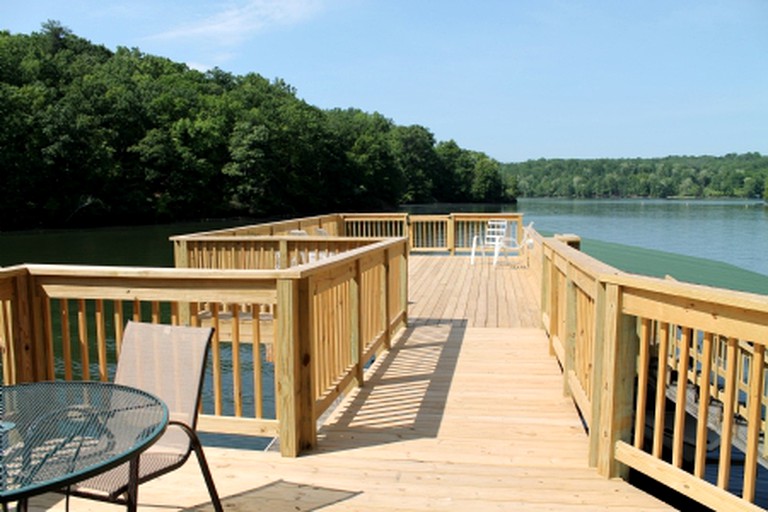 Cabin Getaway on Claytor Lake, Virginia