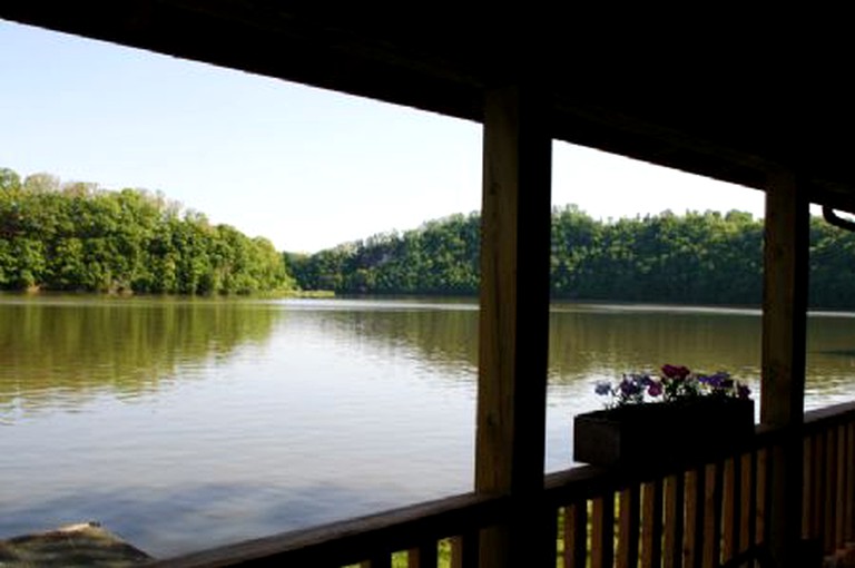 Log Cabins (Hiwassee, Virginia, United States)