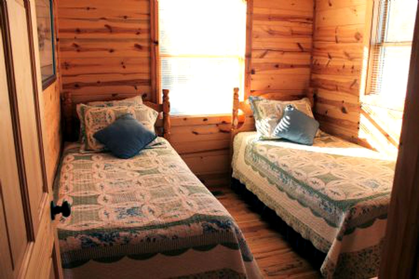 Cabin Rental close to Claytor Lake, Virginia