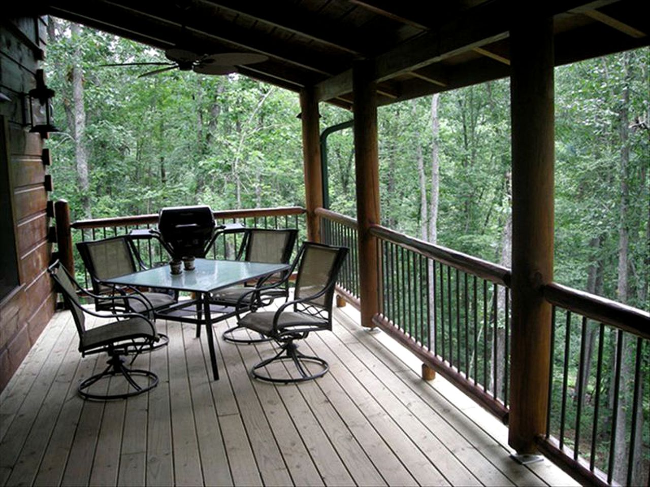 Rustic Cabin Nestled Deep in Woods near West Jefferson, North Carolina