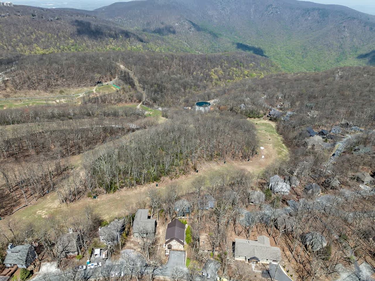 Luxury Ski-In/Ski-Out Lodge with Hot Tub near Blue Ridge Mountains, Wintergreen Resort VA