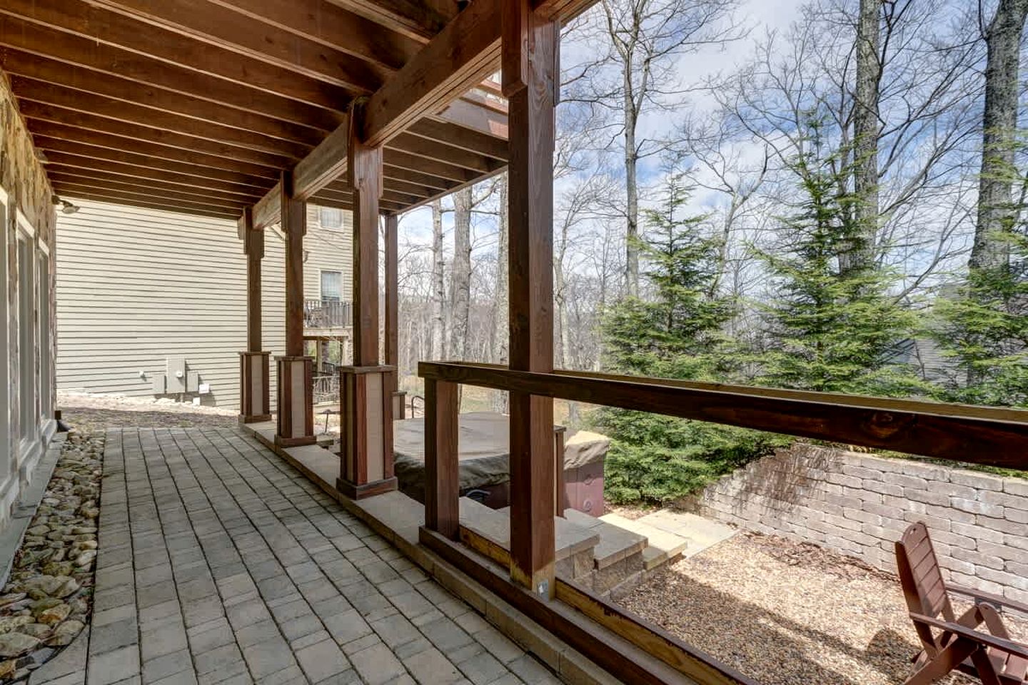 Luxury Ski-In/Ski-Out Lodge with Hot Tub near Blue Ridge Mountains, Wintergreen Resort VA