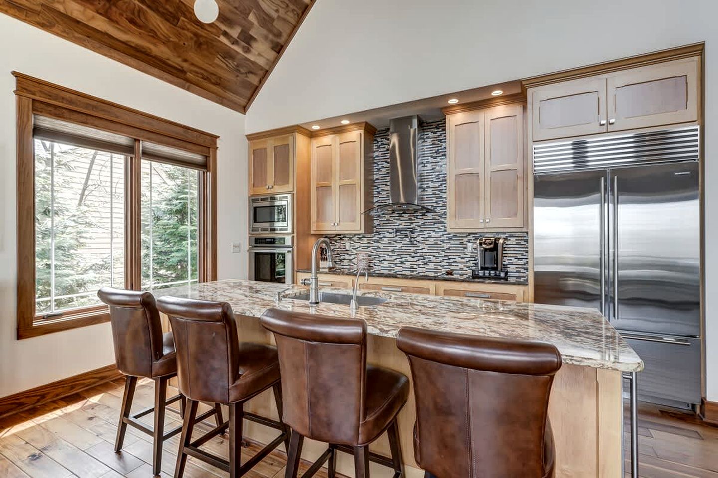 Luxury Ski-In/Ski-Out Lodge with Hot Tub near Blue Ridge Mountains, Wintergreen Resort VA