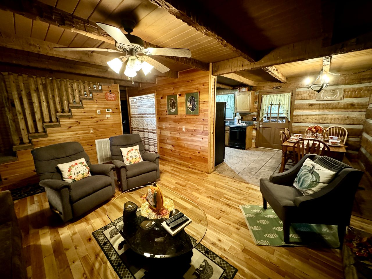Impressive Log Cabin with Fire Pit, Game Room and Hot-tub in Sevierville, Tennessee
