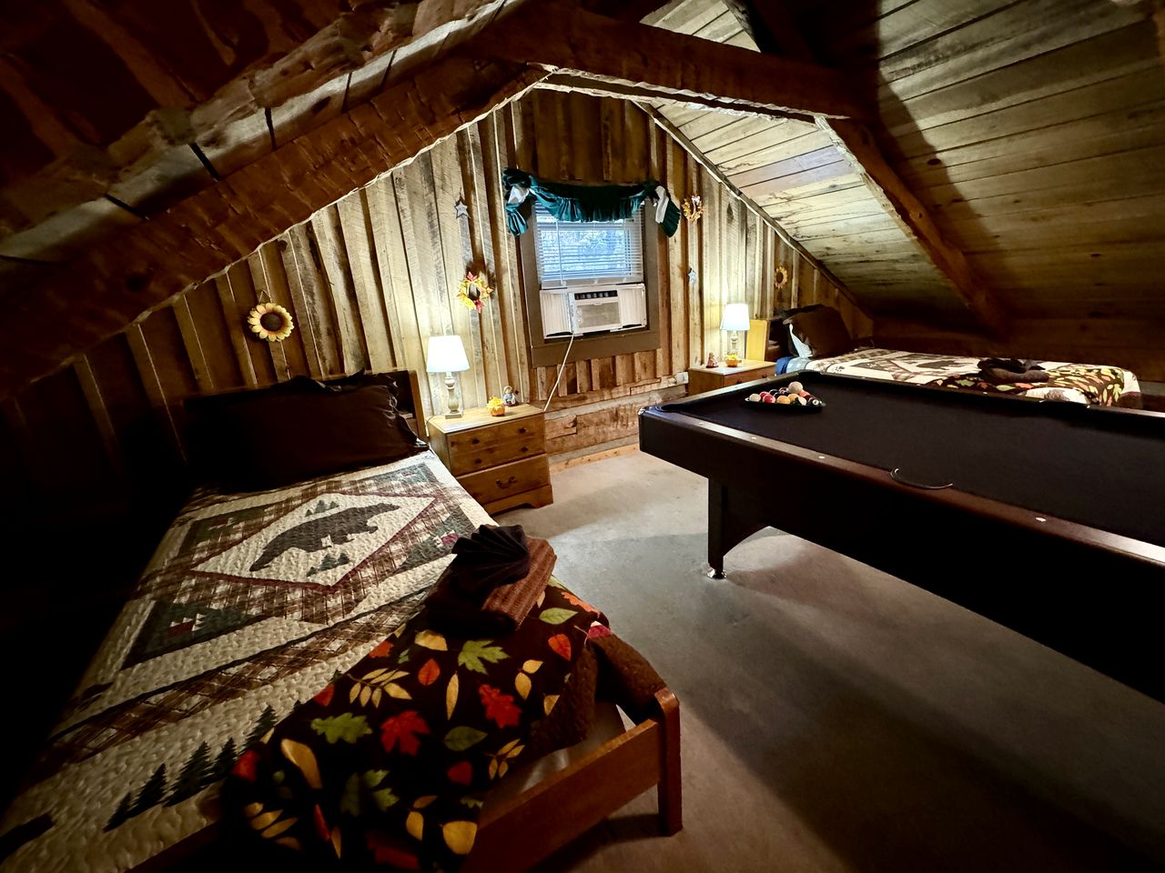 Impressive Log Cabin with Fire Pit, Game Room and Hot-tub in Sevierville, Tennessee