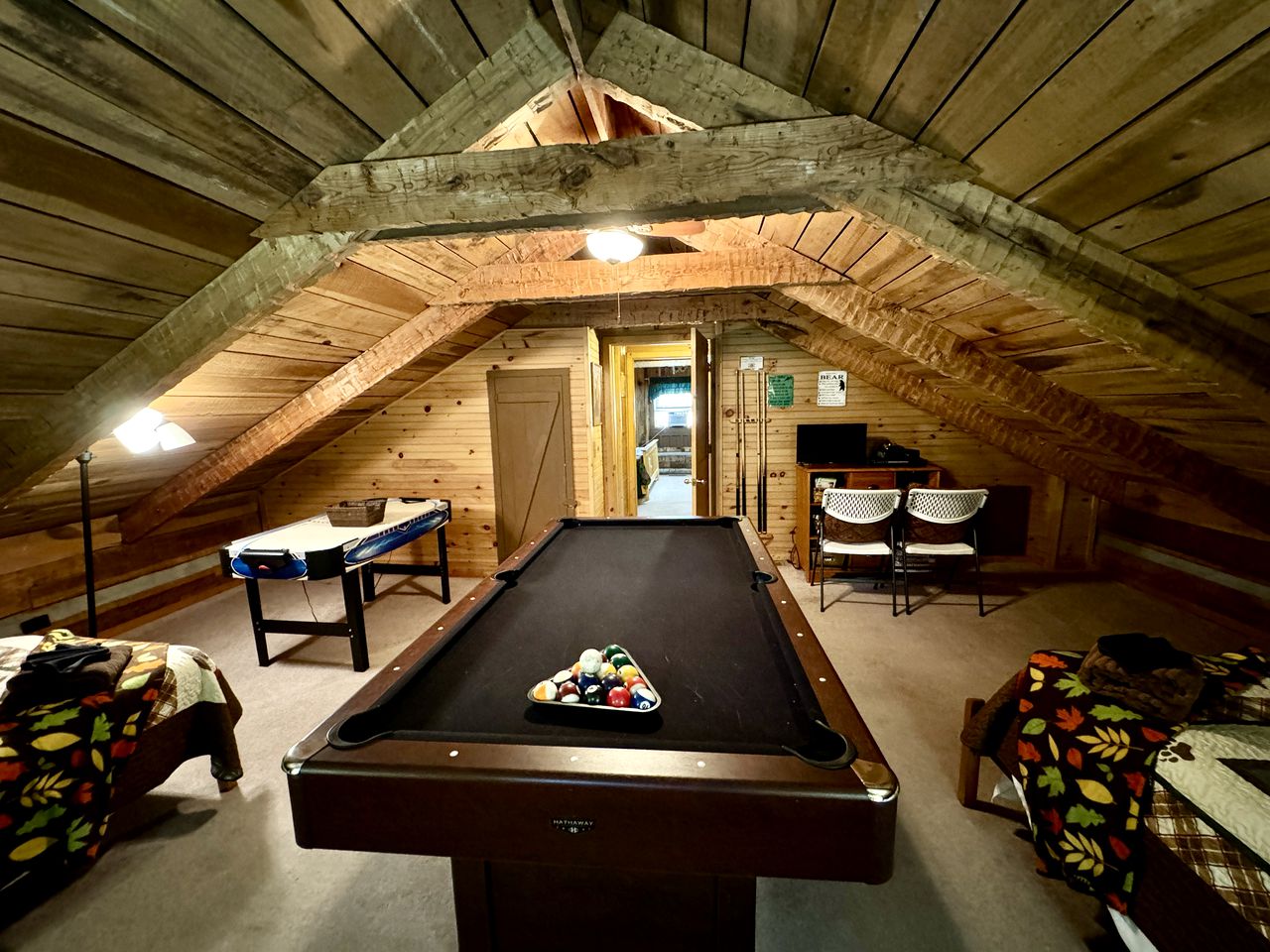 Impressive Log Cabin with Fire Pit, Game Room and Hot-tub in Sevierville, Tennessee