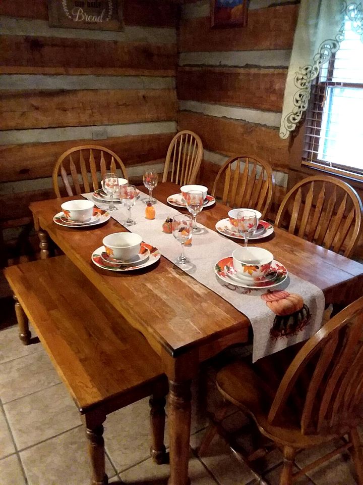 Impressive Log Cabin with Fire Pit, Game Room and Hot-tub in Sevierville, Tennessee