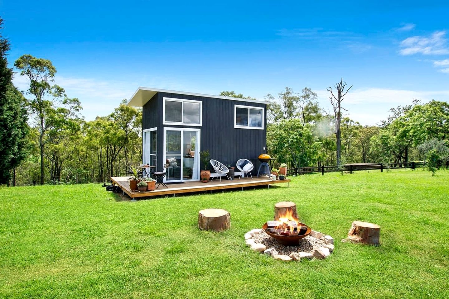 Gorgeous New South Wales Glamping Rental with Great Views