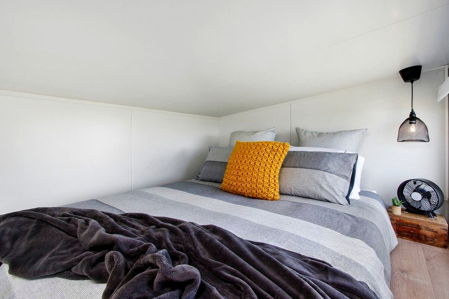 Gorgeous New South Wales Glamping Rental with Great Views