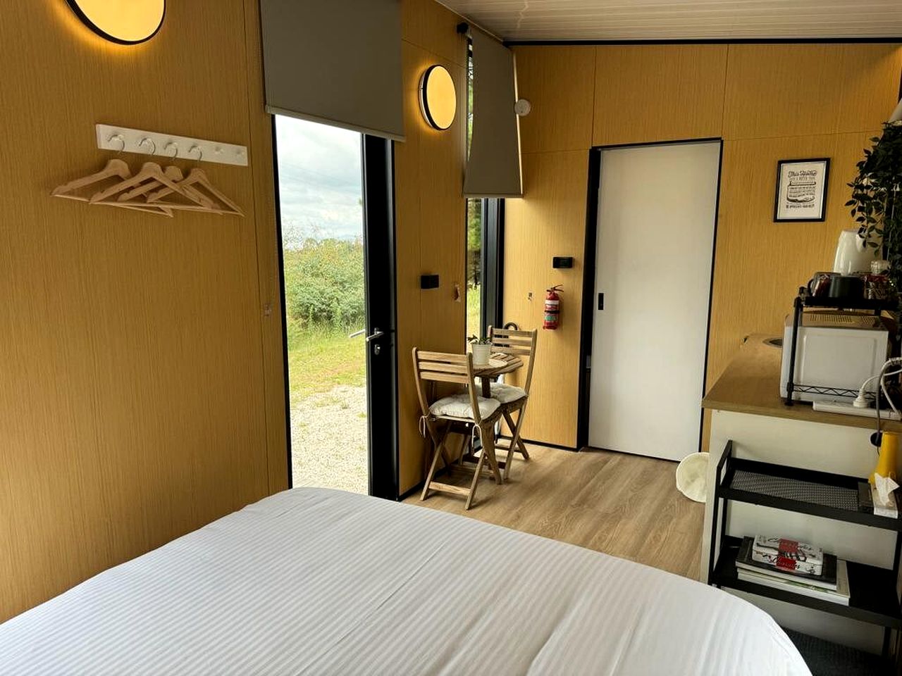 Gorgeous New South Wales Glamping Retreat on Lake George