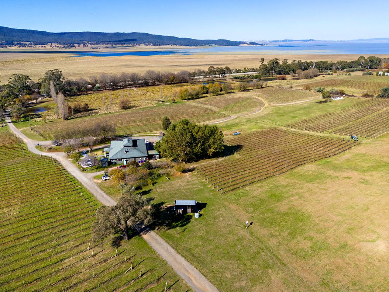Gorgeous New South Wales Glamping Retreat on Lake George