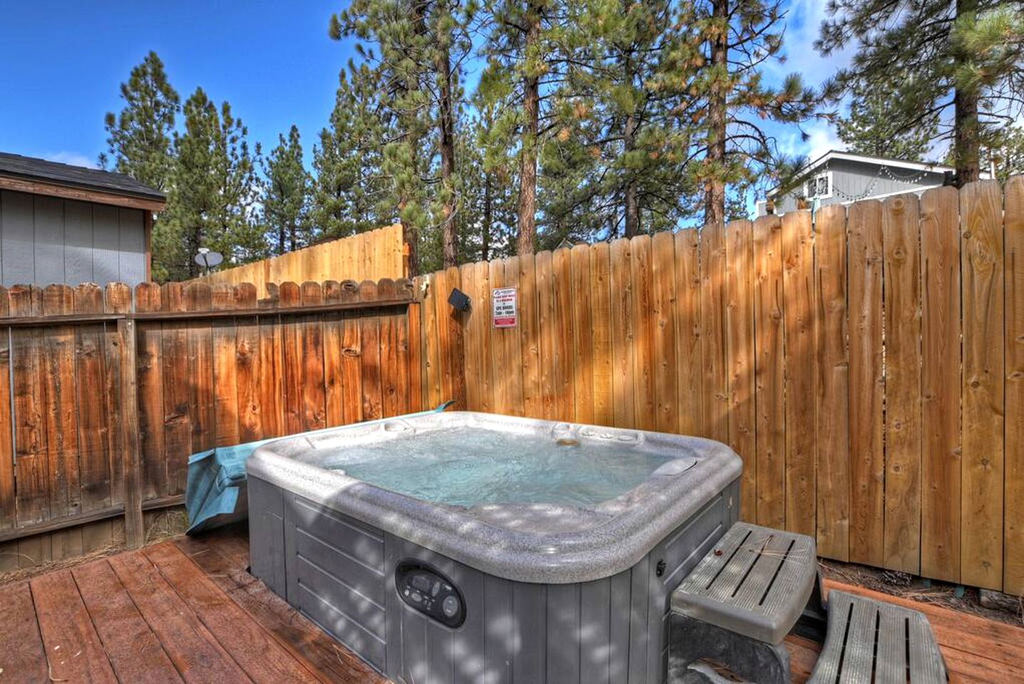 Stunning Cabin with Hot-Tub Fantastic for Outdoor Activities in Big Bear Lake, California