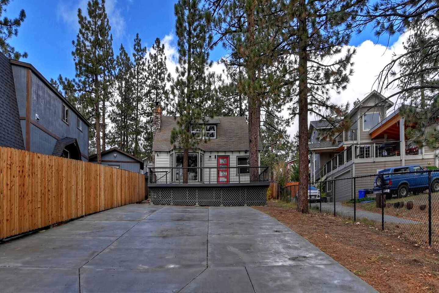 Stunning Cabin with Hot-Tub Fantastic for Outdoor Activities in Big Bear Lake, California