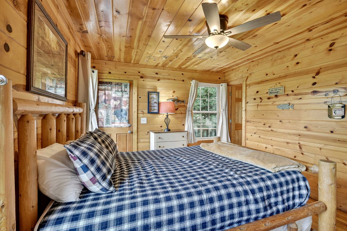 Lush Mountaintop Cabin Haven near Chattahoochee River in Georgia