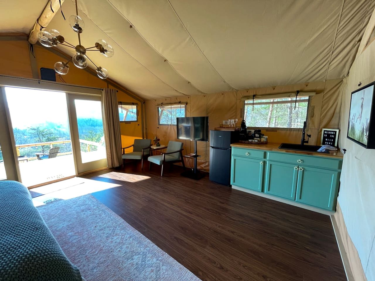 Luxury Safari Tent Near Great Smoky Mountains National Park, Tennessee