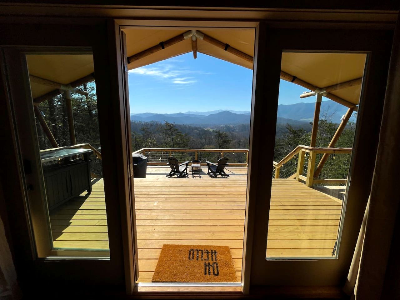 Luxury Safari Tent Near Great Smoky Mountains National Park, Tennessee