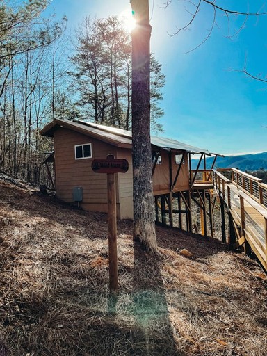 Tented Cabins (United States of America, Townsend, Tennessee)