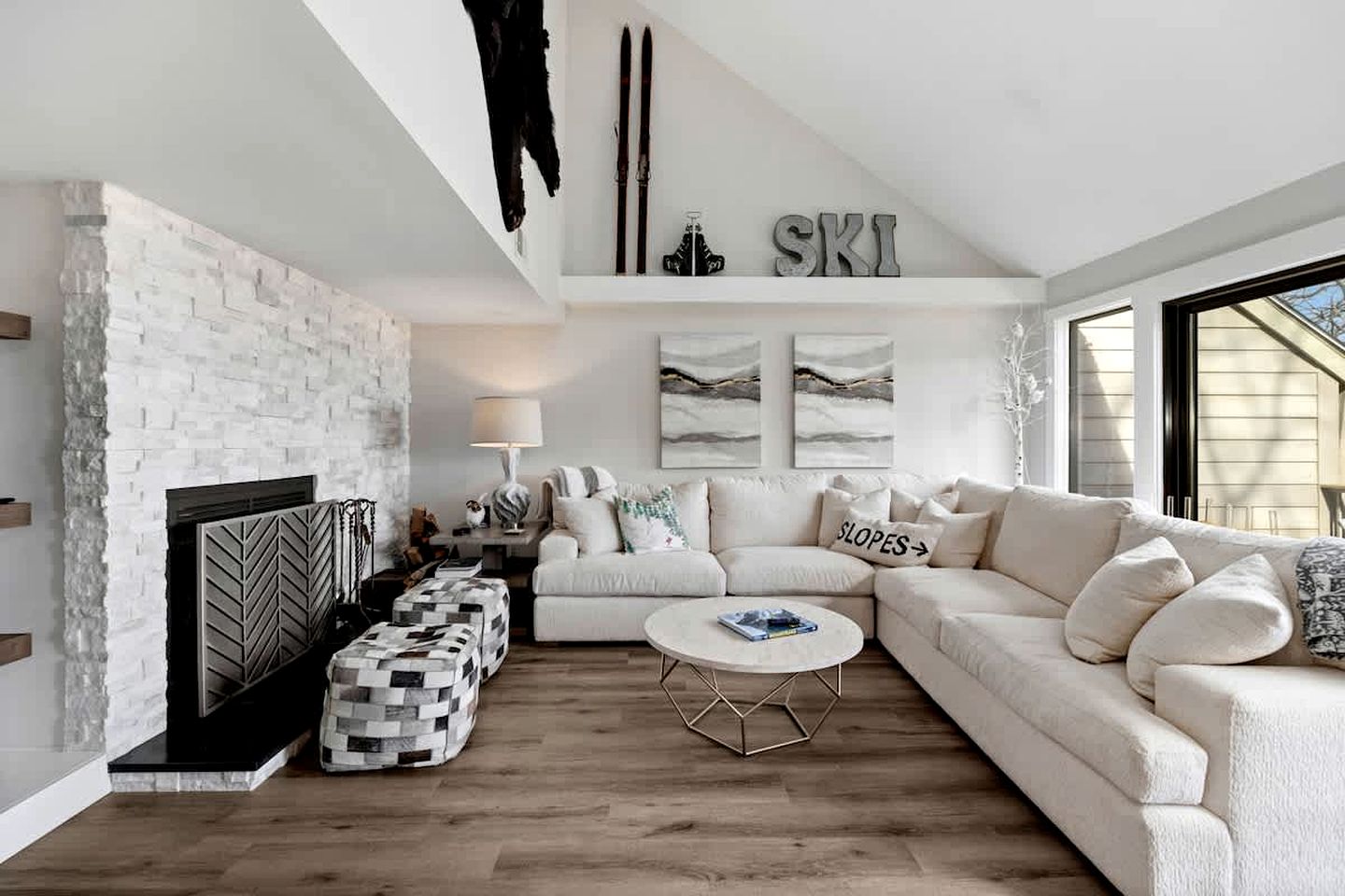 Scenic Ski-In/Ski-Out Mountain Retreat Near Wintergreen Resort, Wintergreen VA