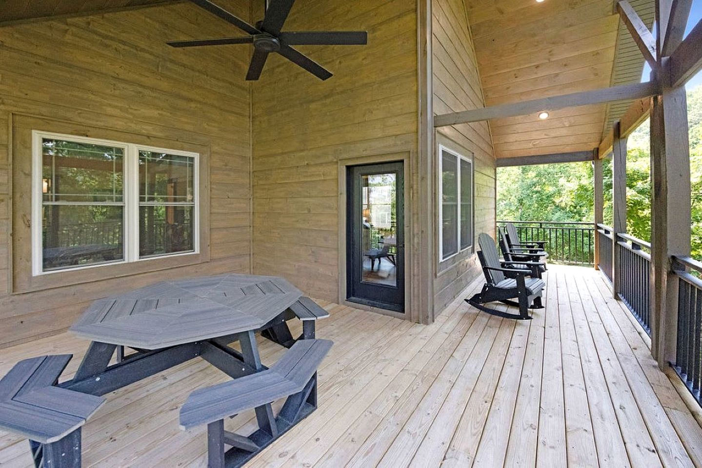 Modern Luxury Cabin with Hot Tub near Winfield Dunn Pkwy in Sevierville, TN