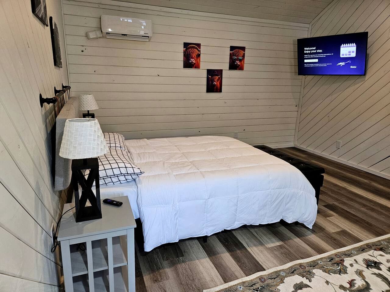 Newly Built Modern Cottage with New England Charm, near the Draper Mountain Trail System