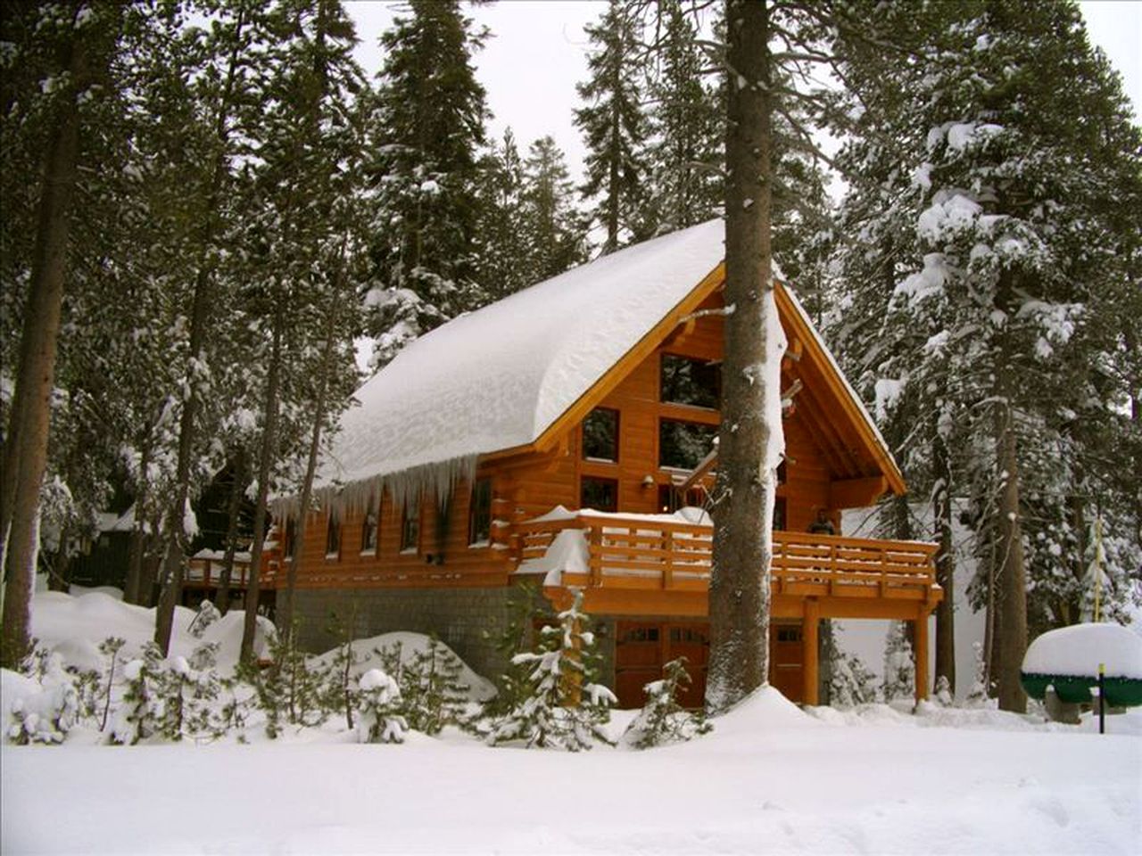 Updated Winter Getaway Great for Skiing in Soda Springs, California