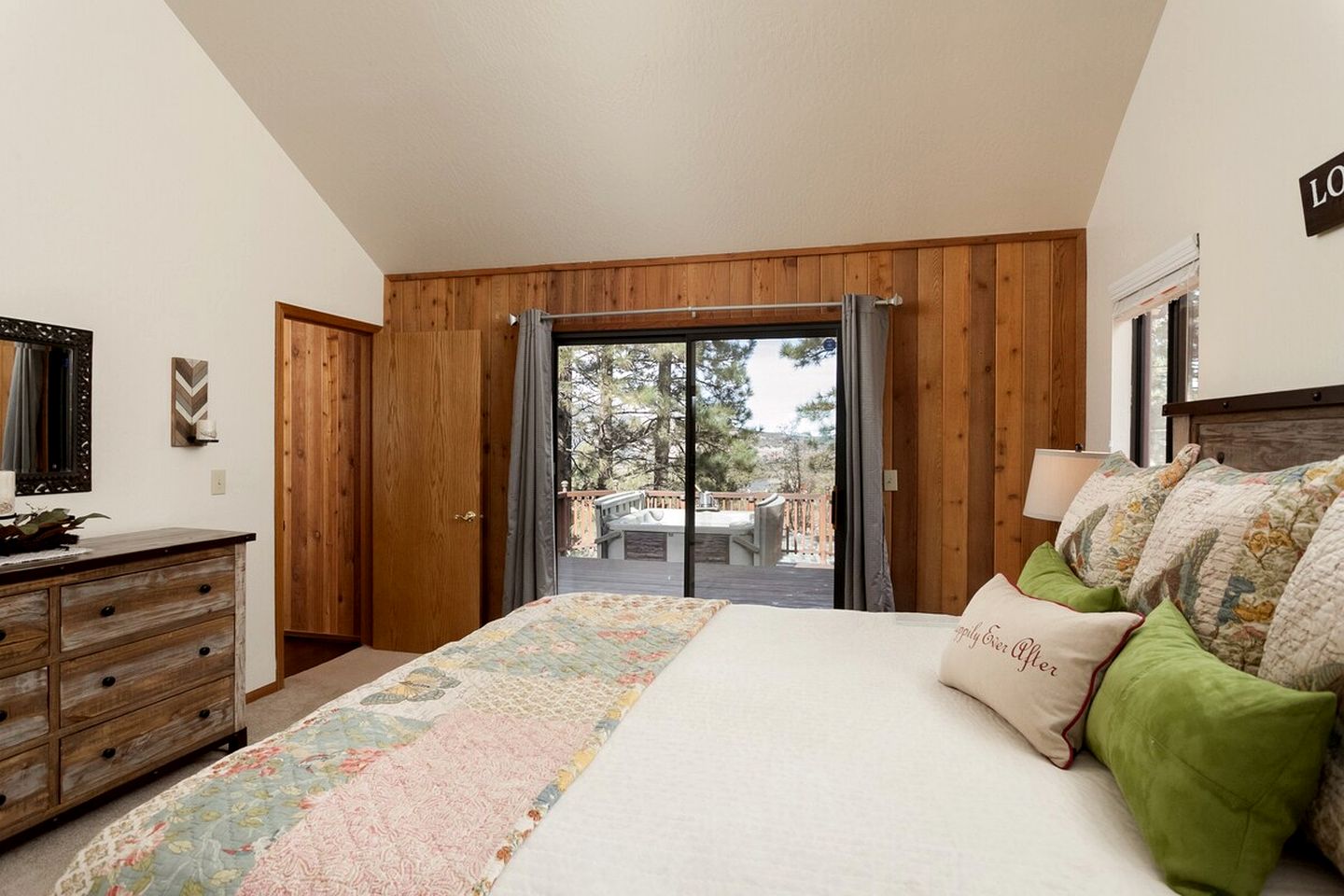 Remodeled Cabin with Impressive Private Deck in California