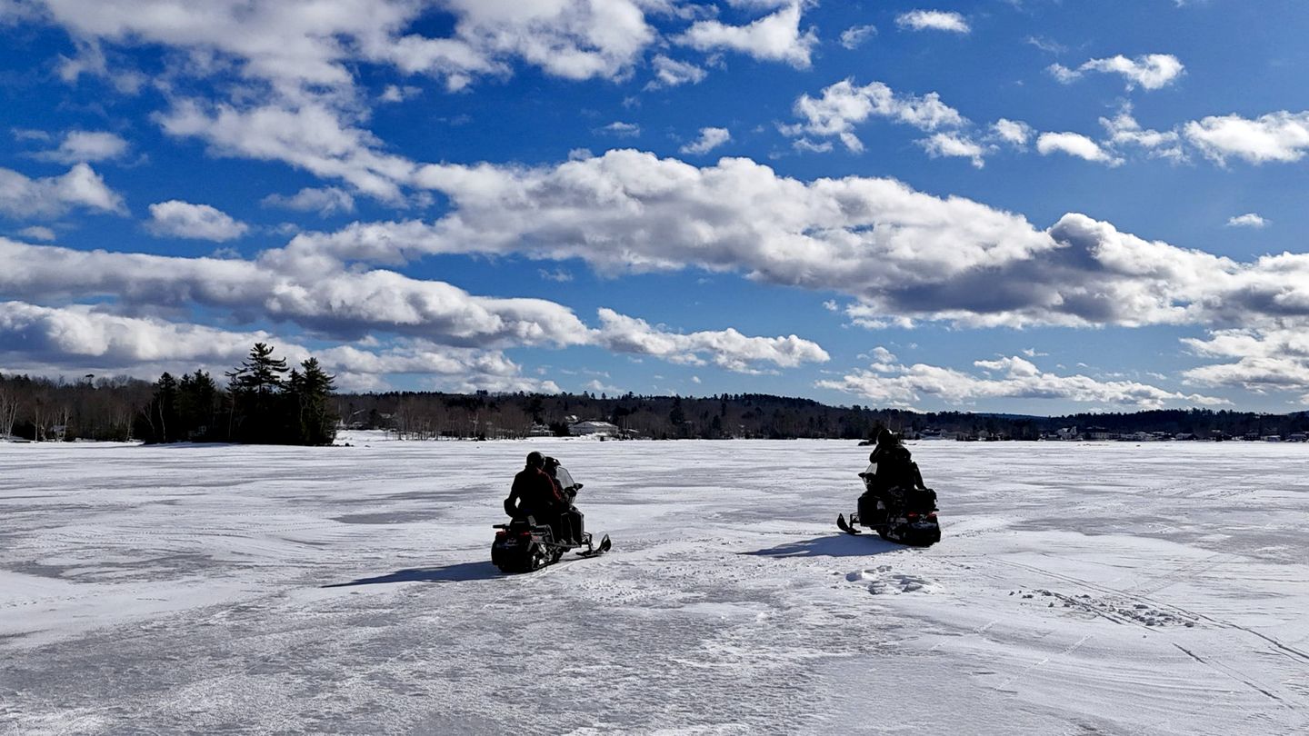 Newly Renovated Cabin with Beautiful Hiking Trails in Maine