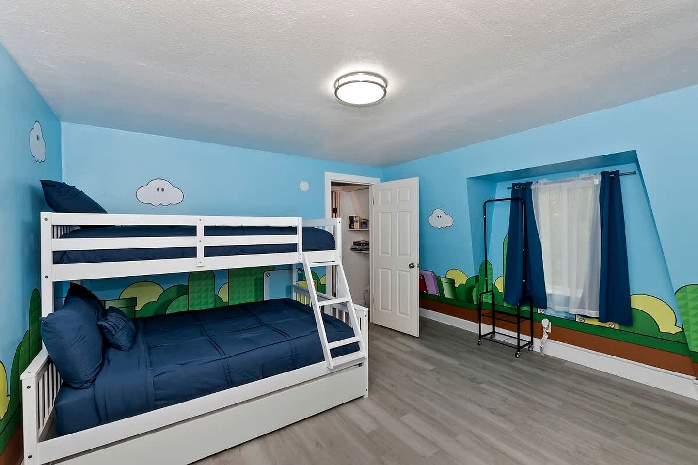 Newly Renovated Mountain Cabin with Epic Kids’ Slide Near Big Bear Lake, California