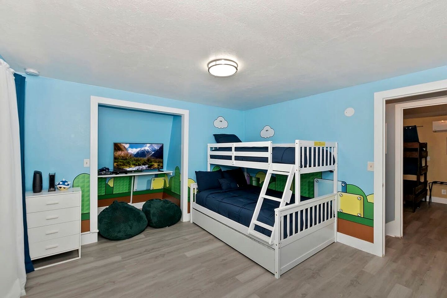 Newly Renovated Mountain Cabin with Epic Kids’ Slide Near Big Bear Lake, California