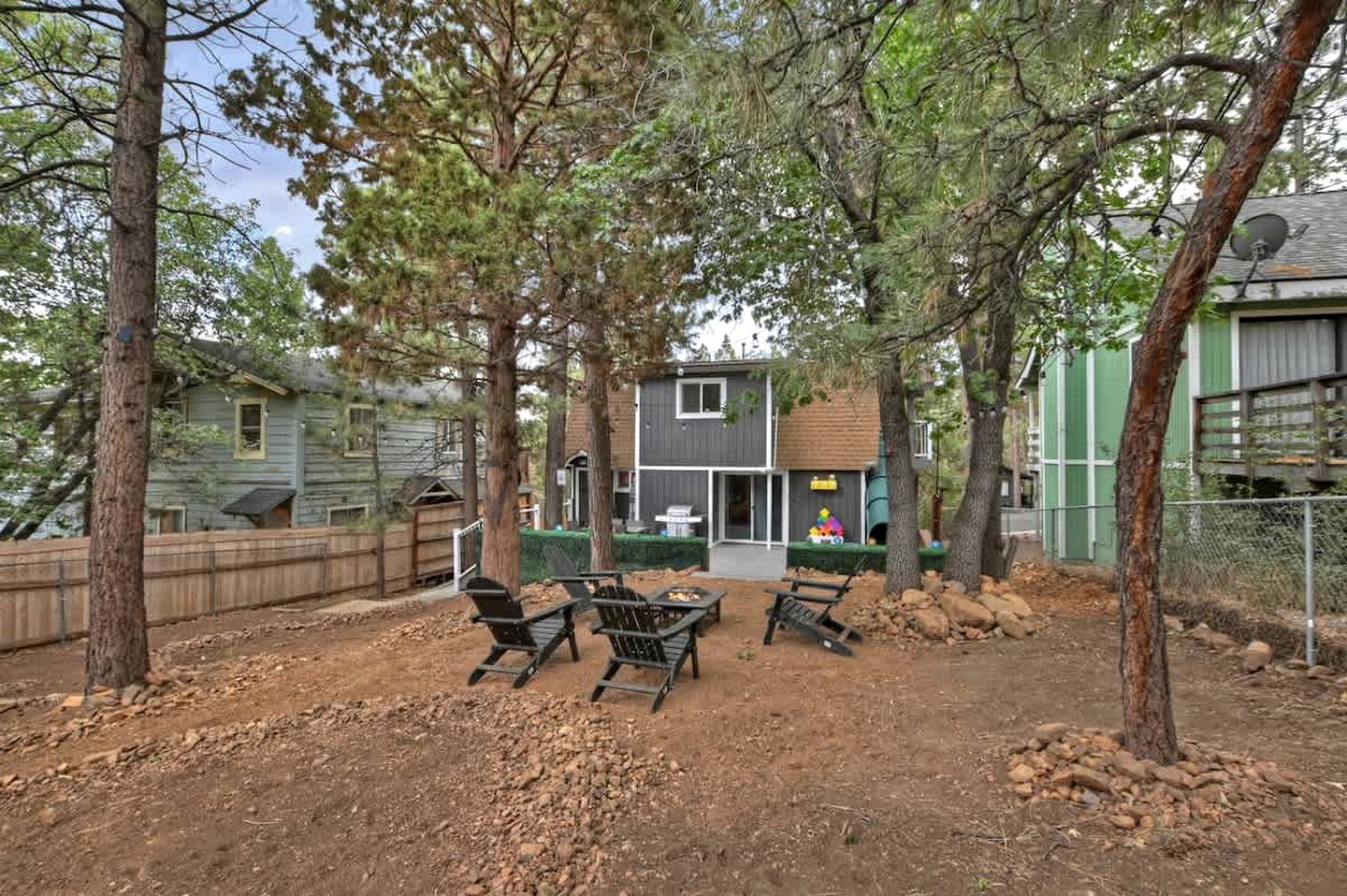 Newly Renovated Mountain Cabin with Epic Kids’ Slide Near Big Bear Lake, California