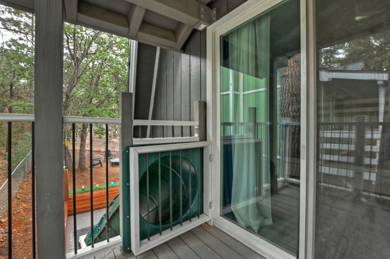 Cabins (United States of America, Big Bear, California)