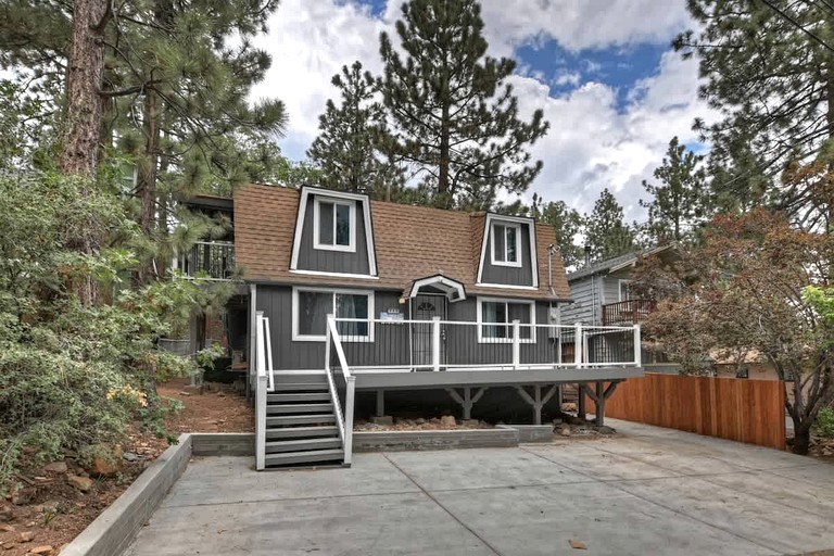 Cabins (United States of America, Big Bear, California)